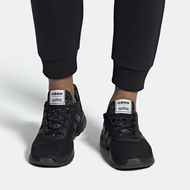 PlayStation x Nike PG5 開售在即，盤點這些年重磅「遊戲聯名球鞋」...竟然這麼多