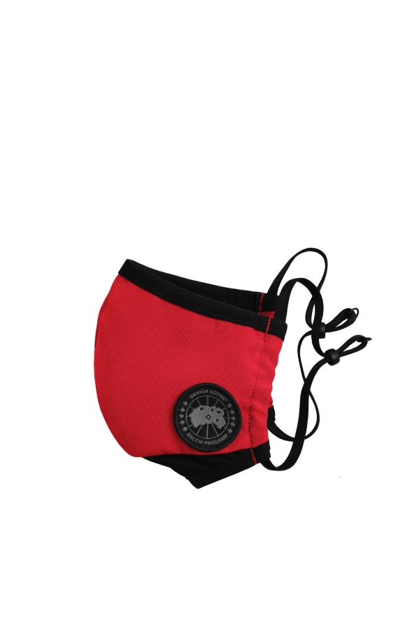 自家極地面料注入！加拿大高端機能品牌 Canada Goose 口罩系列正式登台，帥度讓你捨不得脫下！