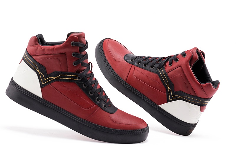 PlayStation x Nike PG5 開售在即，盤點這些年重磅「遊戲聯名球鞋」...竟然這麼多