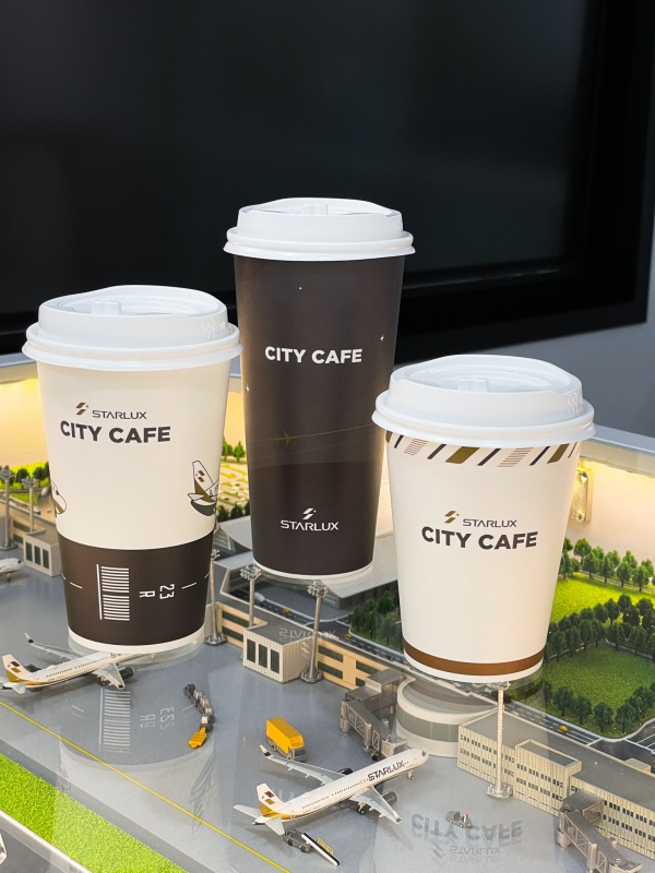 全球首間「星宇航空 x 7-11 主題門市」 24 小時歡迎光臨！航空迷準備偽登機出國吧！