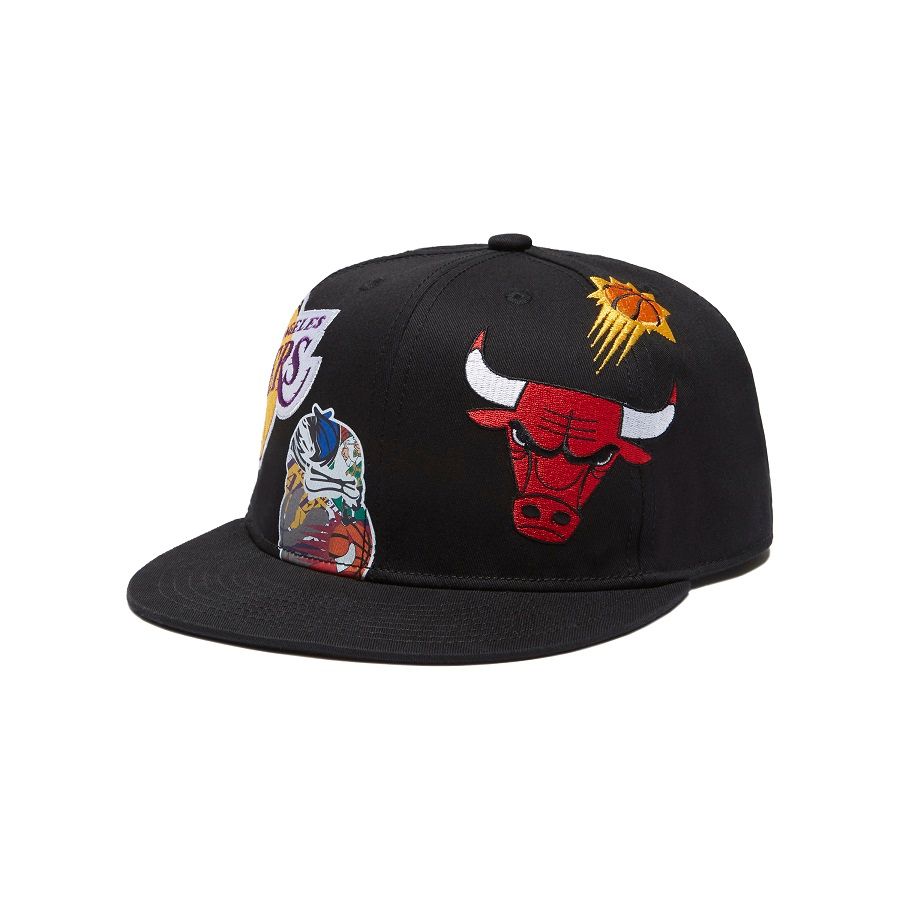 傳承籃球世代榮耀！香港街牌 fingercroxx 攜手 NBA 打造別注紀念系列，NBA Store 官網優惠活動同步開跑！