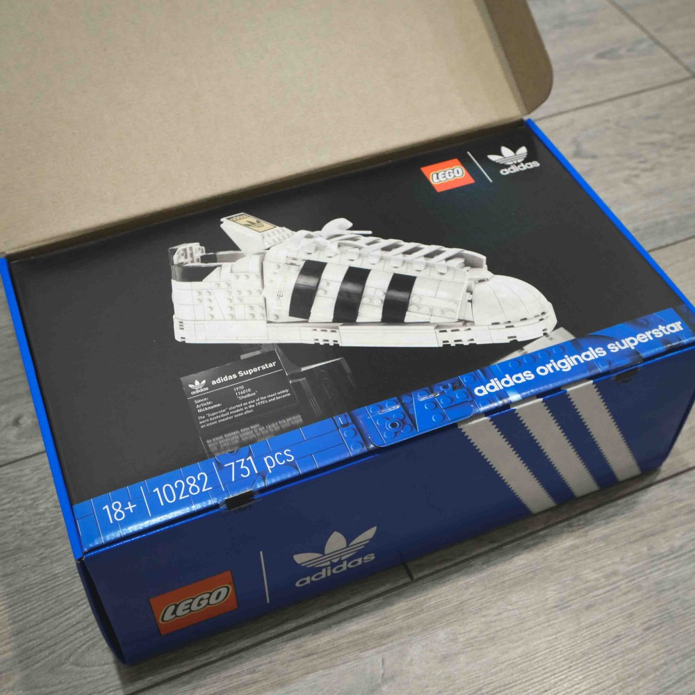 LEGO® adidas Originals Superstar