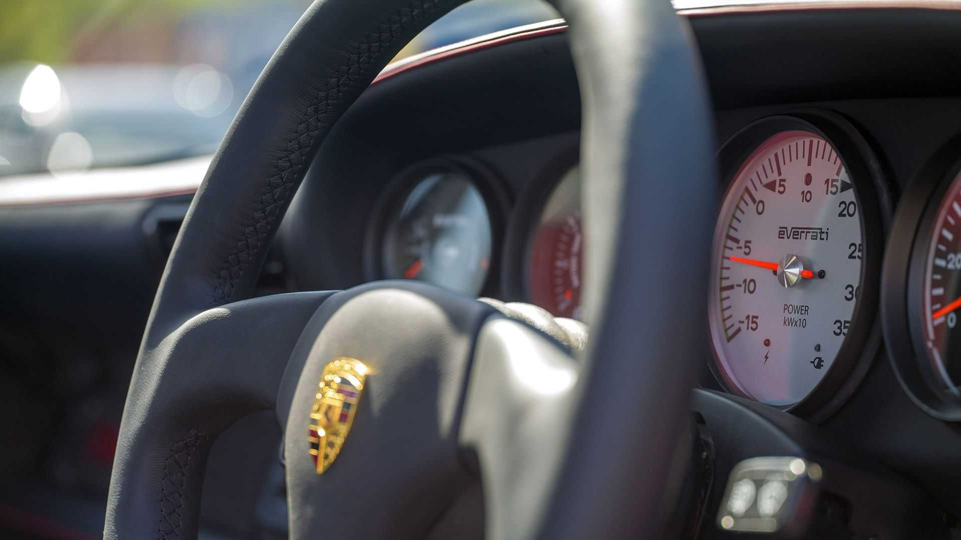 電氣轉生！Everrati 為老款 Porsche 911 換上新世代動力系統！