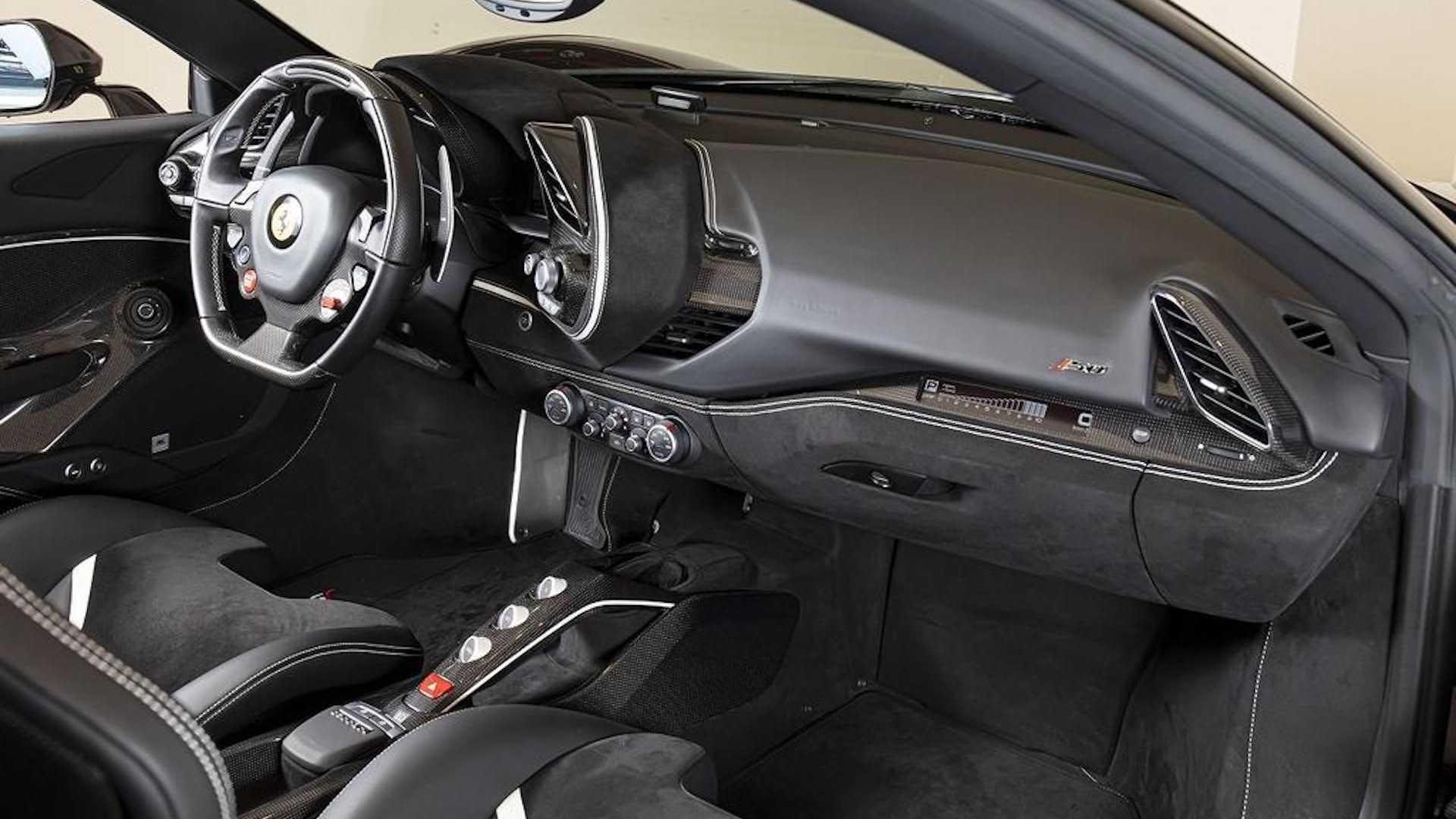 全球 1 / 10 的尊榮，Ferrari J50 限量車款釋出讓藏中！