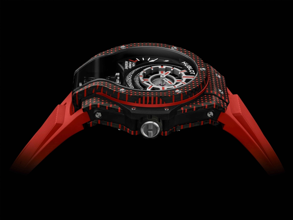 全球限量各「 8 」只！ HUBLOT 宇舶推出 MP-09 雙軸陀飛輪腕錶，注入業界第一 3D 彩色碳纖維！