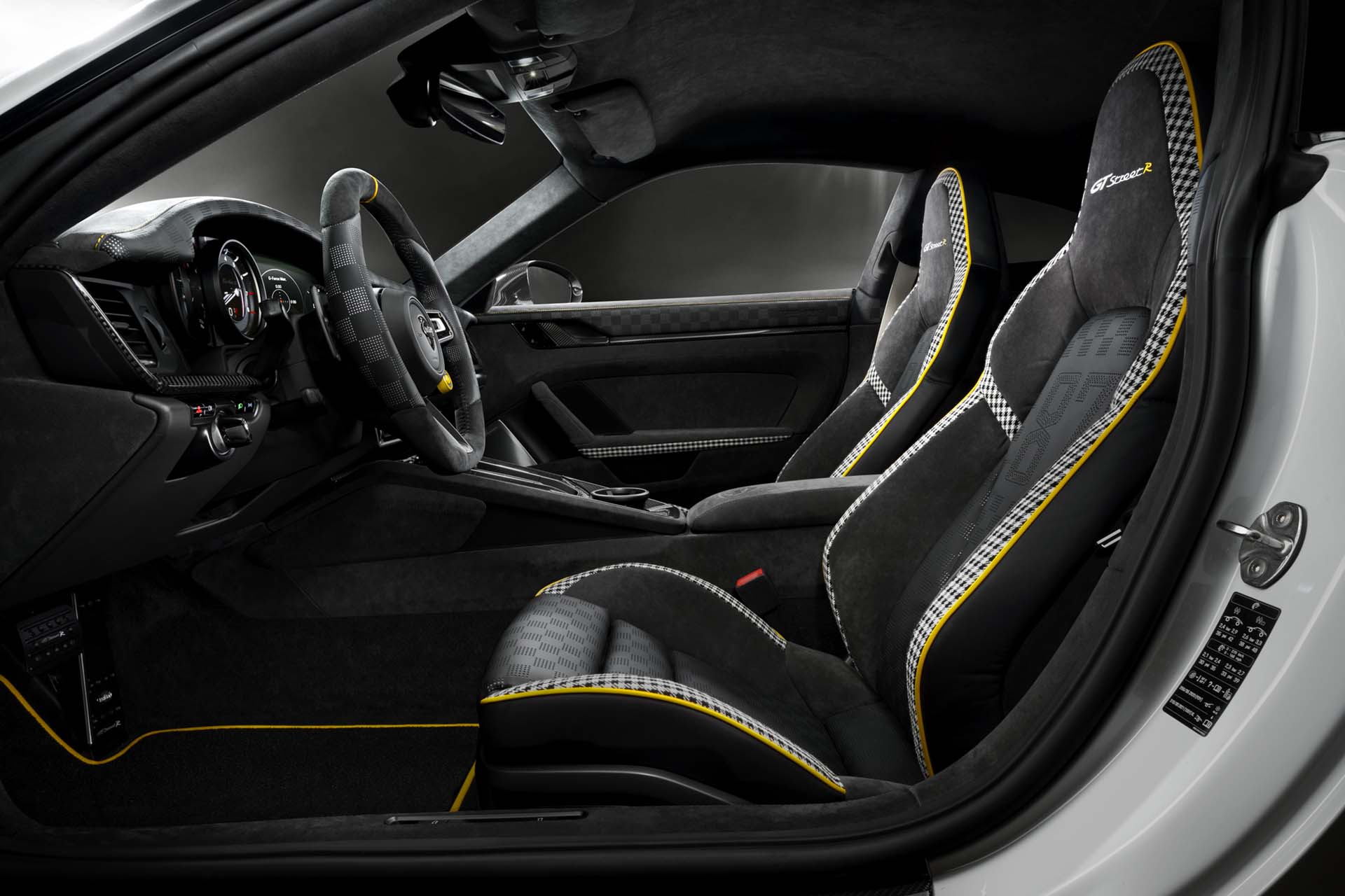不能再高了！TECHART 推出 GTstreet R 重裝超跑、全球限量 87 套！