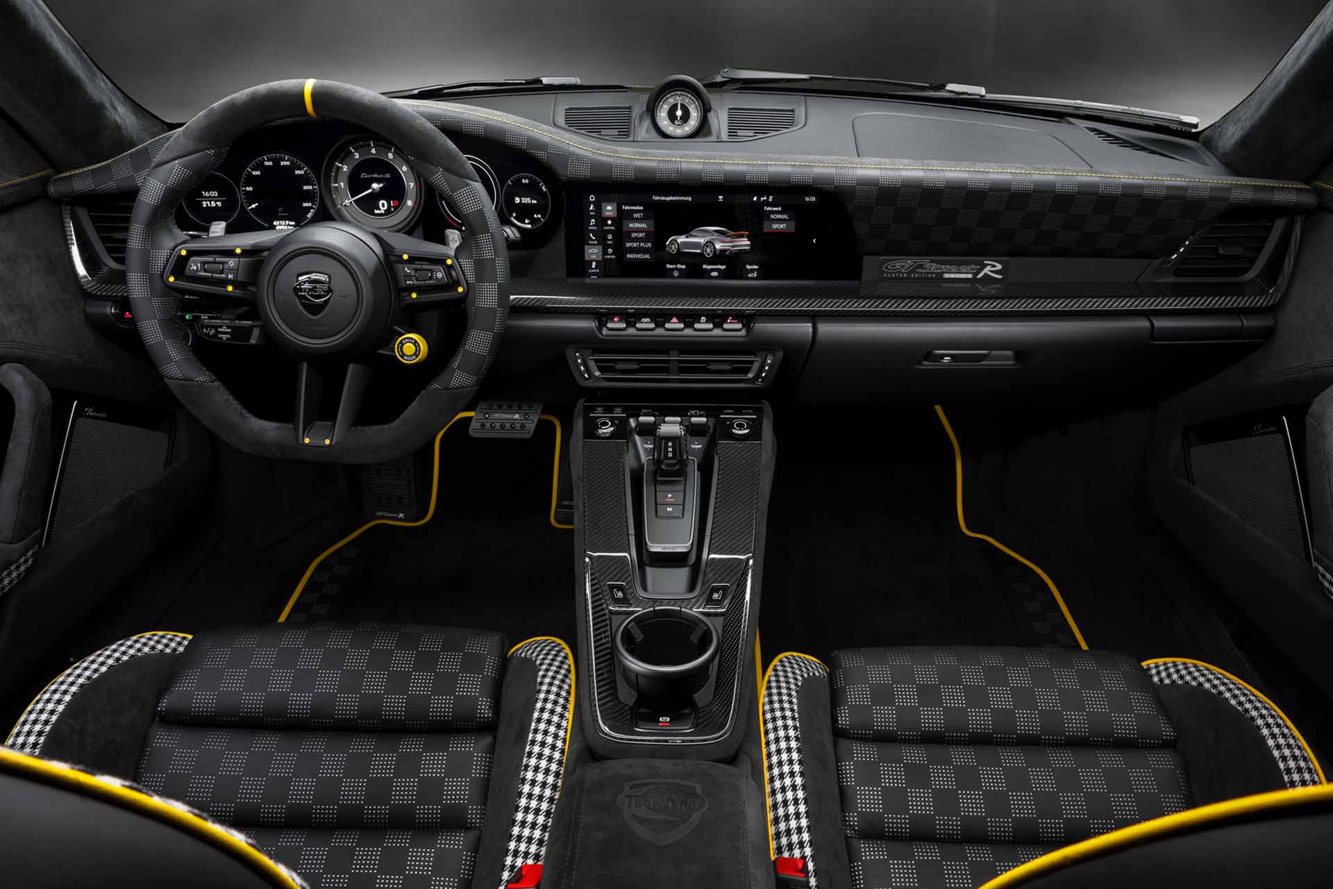 TECHART GTstreet R-1