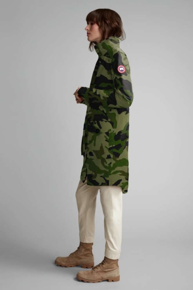 加拿大高端機能品牌 Canada Goose 推出的風雨衣，讓你從極地、雨淋到城市街頭都是主角！