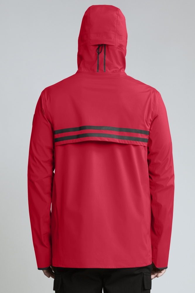 加拿大高端機能品牌 Canada Goose 推出的風雨衣，讓你從極地、雨淋到城市街頭都是主角！