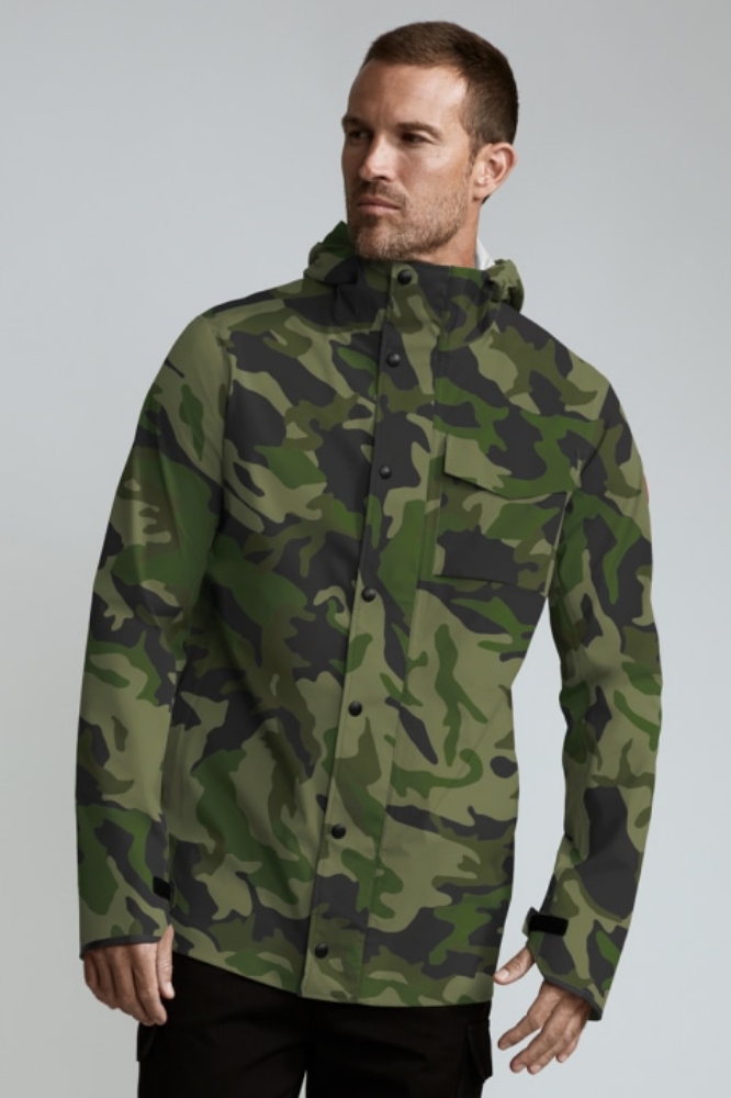 加拿大高端機能品牌 Canada Goose 推出的風雨衣，讓你從極地、雨淋到城市街頭都是主角！