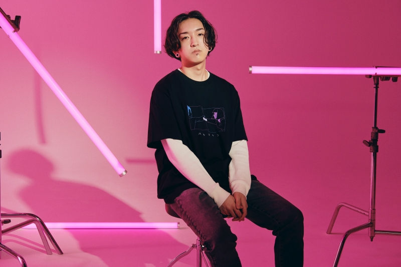 台灣販售預告｜日本爆紅雙人音樂組合！ UNIQLO x YOASOBI 聯名 UT 系列即將登台，加映免費線上演唱會！