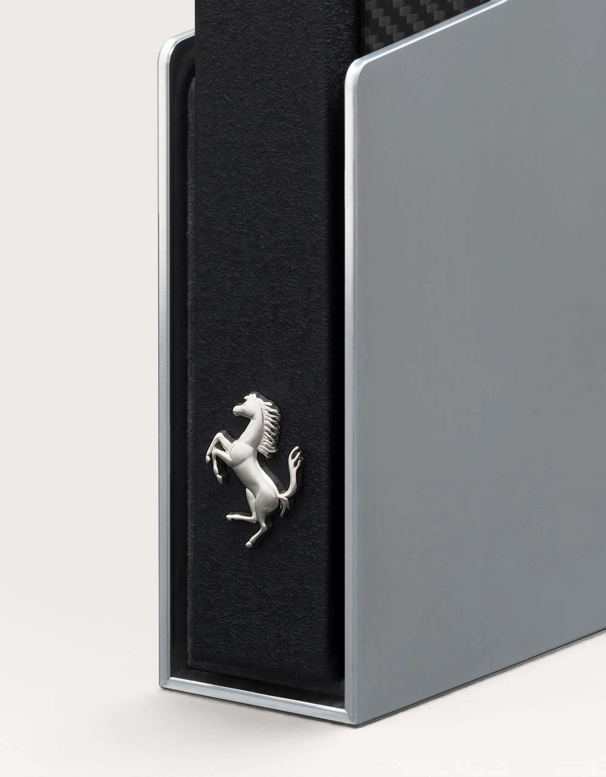 頂級書蟲怎能錯過？Ferrari Monza SP1/ SP2 限量書預購開催！