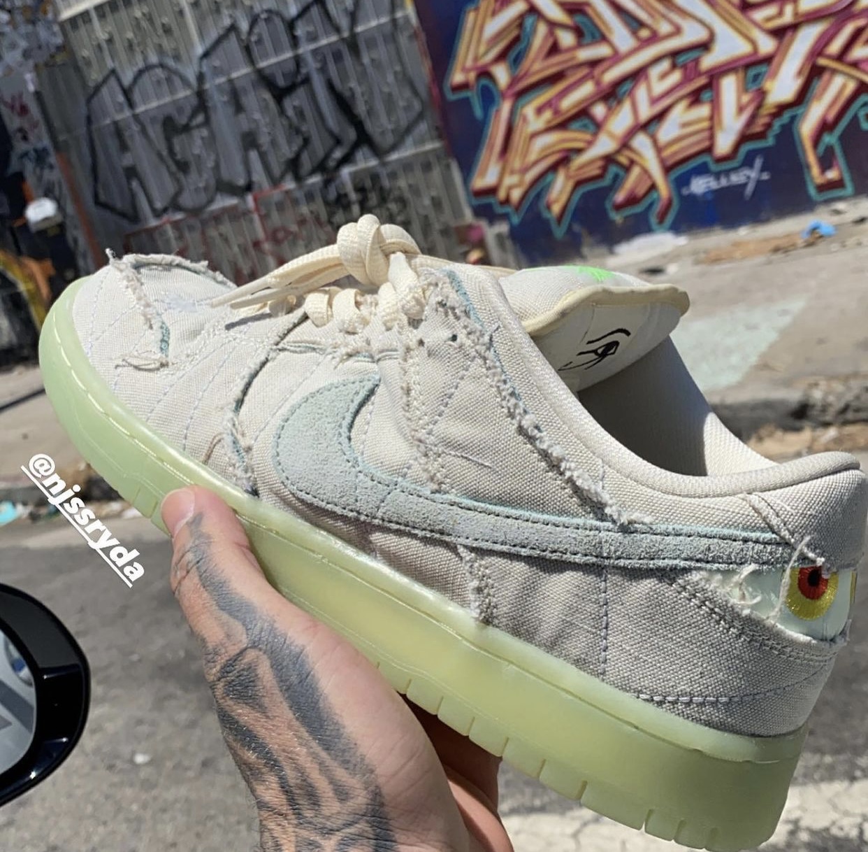 這雙 Nike SB Dunk Low「限定設計」，有趣程度完勝復刻款