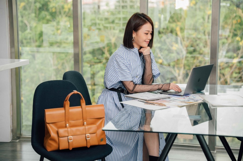 Moshi 初見好「職」感計畫開跑！社會新鮮人的第一個「質」感電腦包就從這 3 咖挑起！#文末贈獎