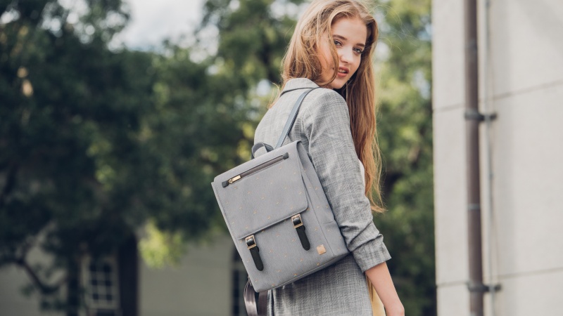 Moshi 初見好「職」感計畫開跑！社會新鮮人的第一個「質」感電腦包就從這 3 咖挑起！#文末贈獎