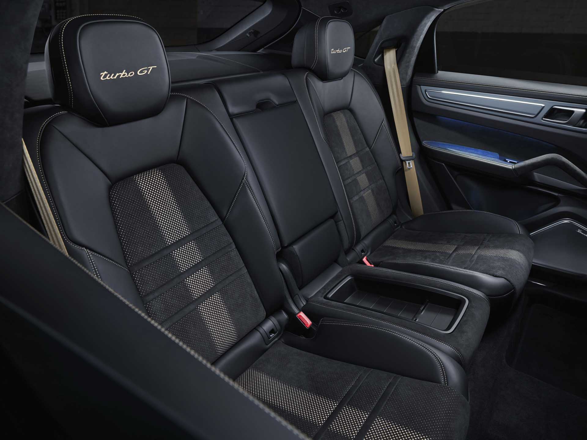 五星魔凱燕！Porsche Cayenne Turbo GT 正式發表、台灣同步公開正式售價！