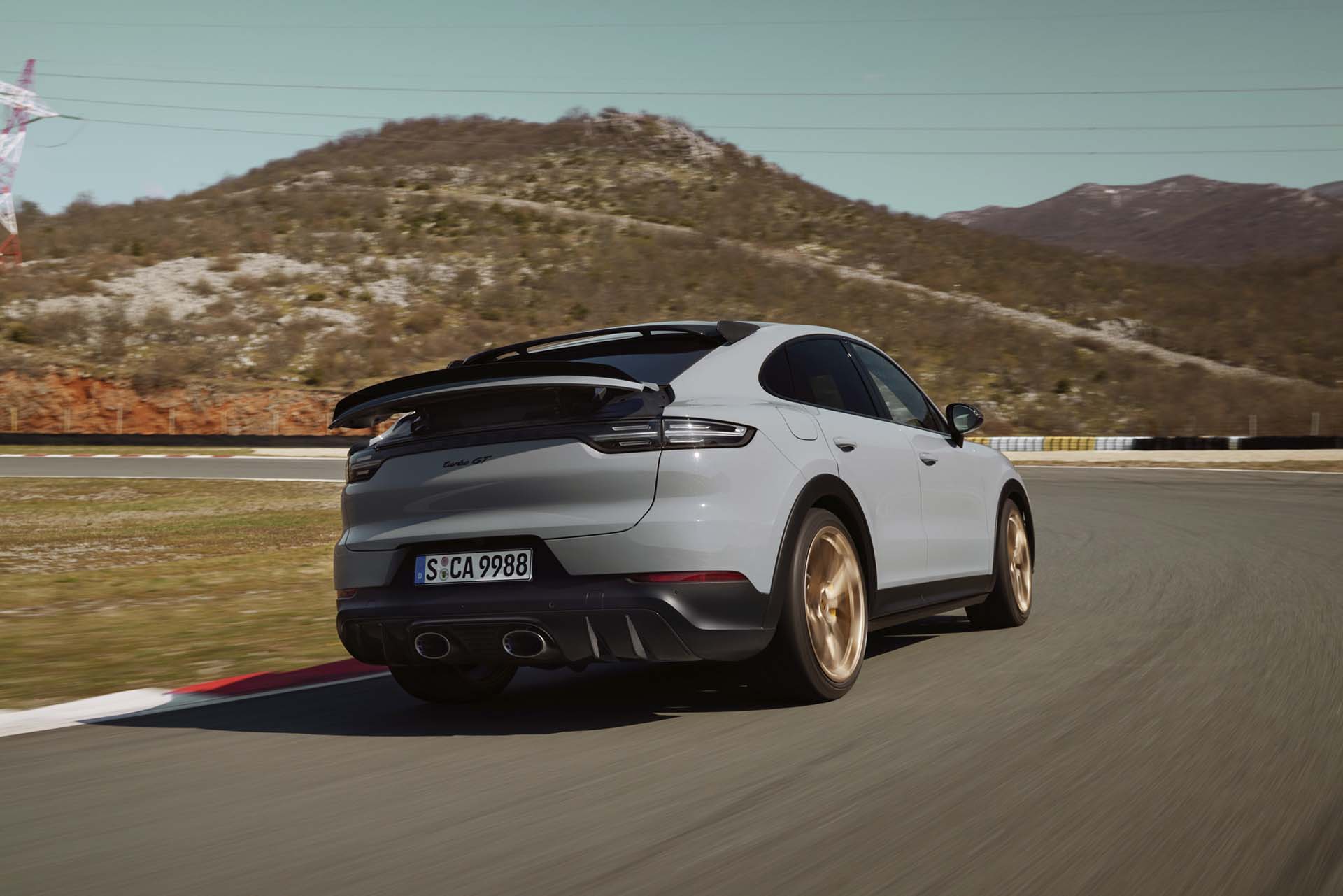Porsche Cayenne Turbo GT-3