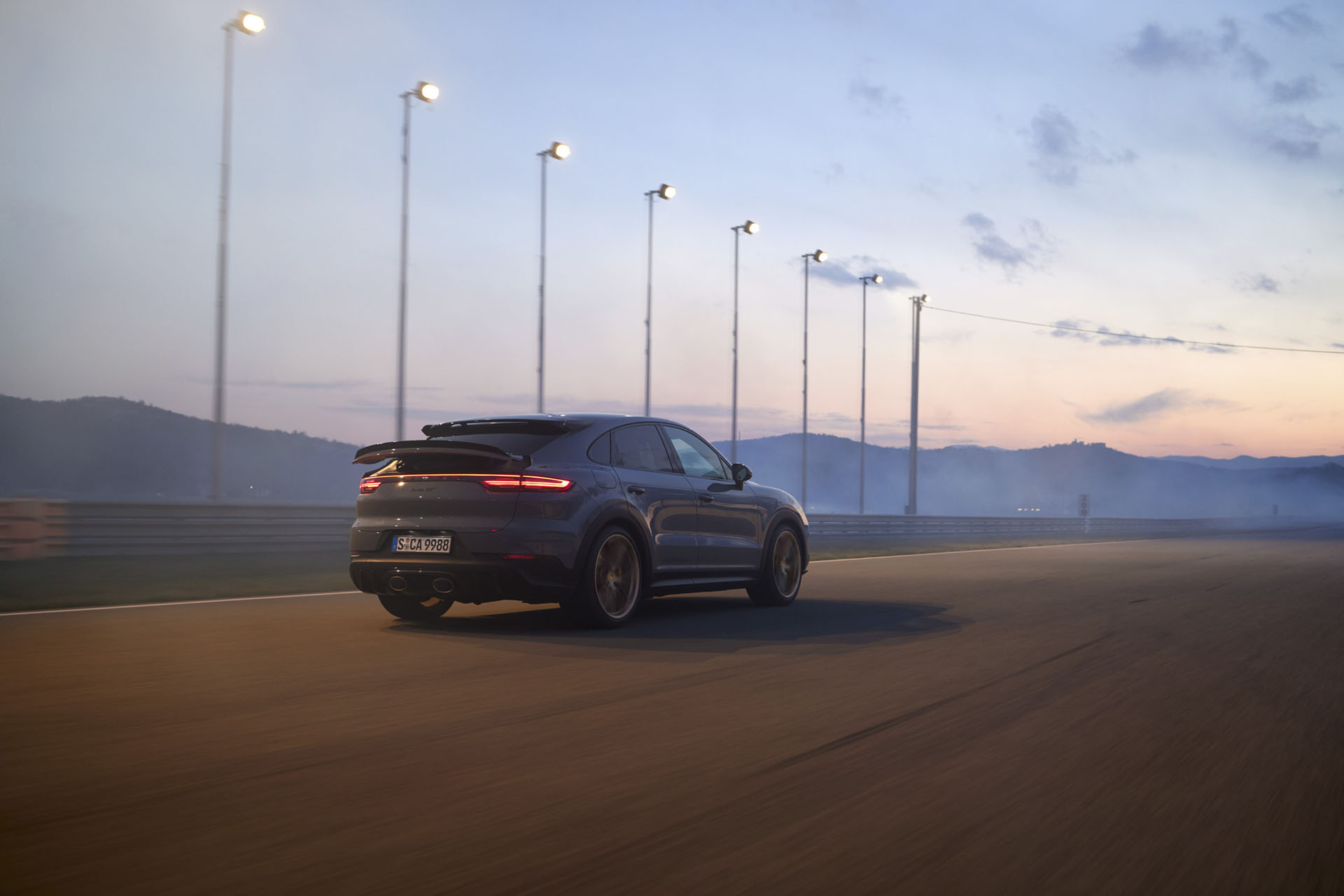 五星魔凱燕！Porsche Cayenne Turbo GT 正式發表、台灣同步公開正式售價！