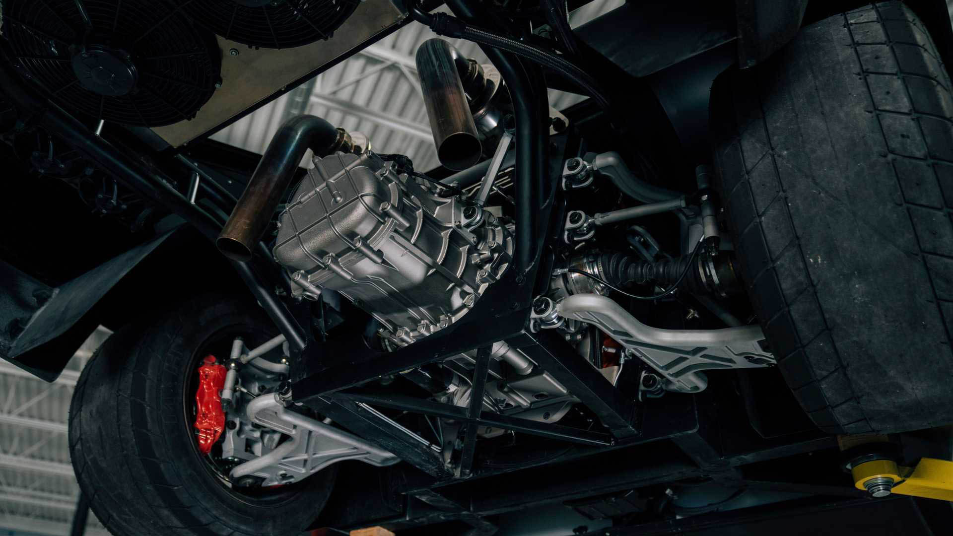 是人都想當唐老大，你也有機會？《玩命關頭 9》Dodge Charger 道具車話題十足！