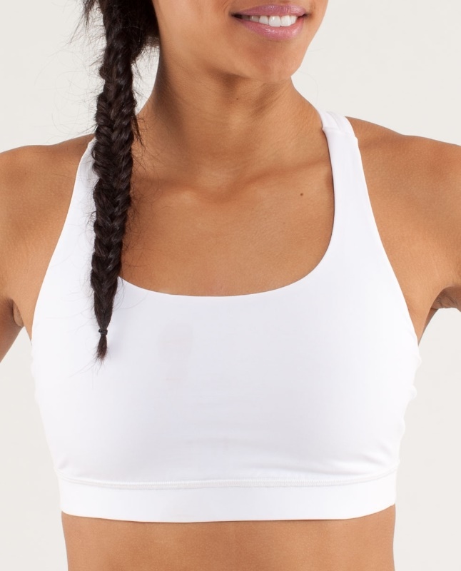 台中必朝聖店鋪再加一！加拿大服飾品牌　　lululemon 重磅進駐台中， 熱汗生活注入本地台灣味！
