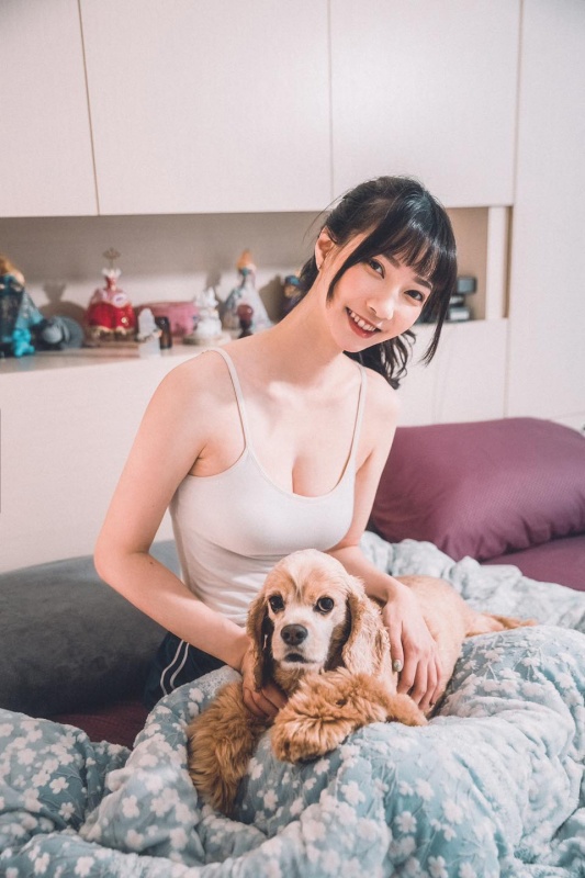 直播主網紅 Sandy 珊迪私密生活遭駭外流！沉默 2 天首發聲：很煎熬　網友齊聲送暖「你很棒！加油！」