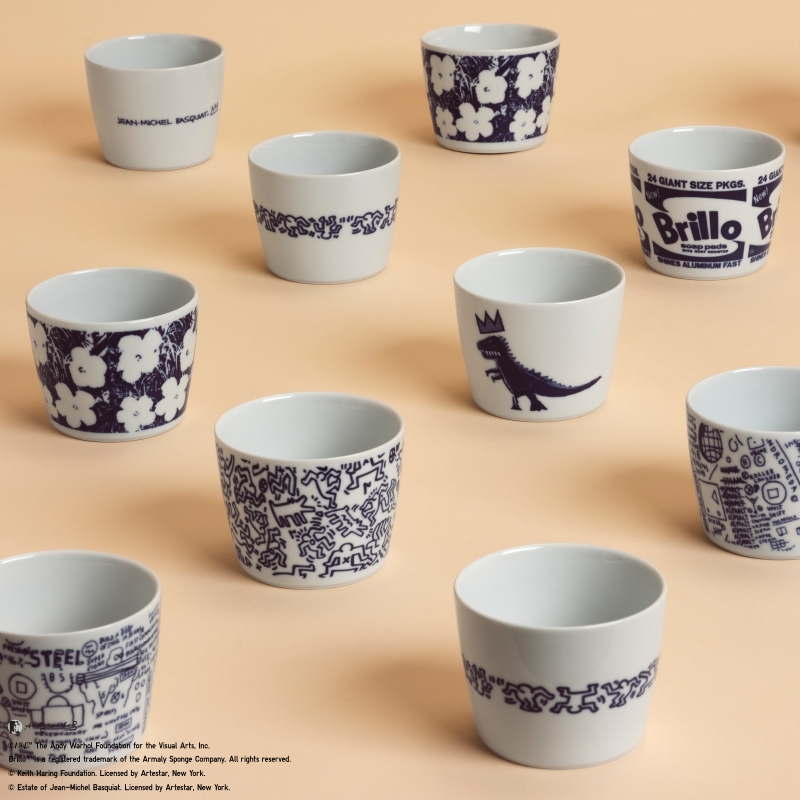 台灣販售預告｜ 這波真的幹大事！ UNIQLO 一次攜手三位當代藝術大師打造聯名 UT 系列，竟還推出鞋款和碗盤！