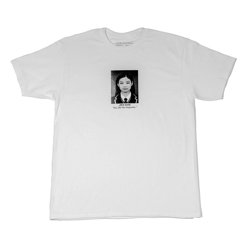 一上架就秒殺！ 滑板雜誌推出 BLACKPINK Jennie 畢業照 T-Shirt