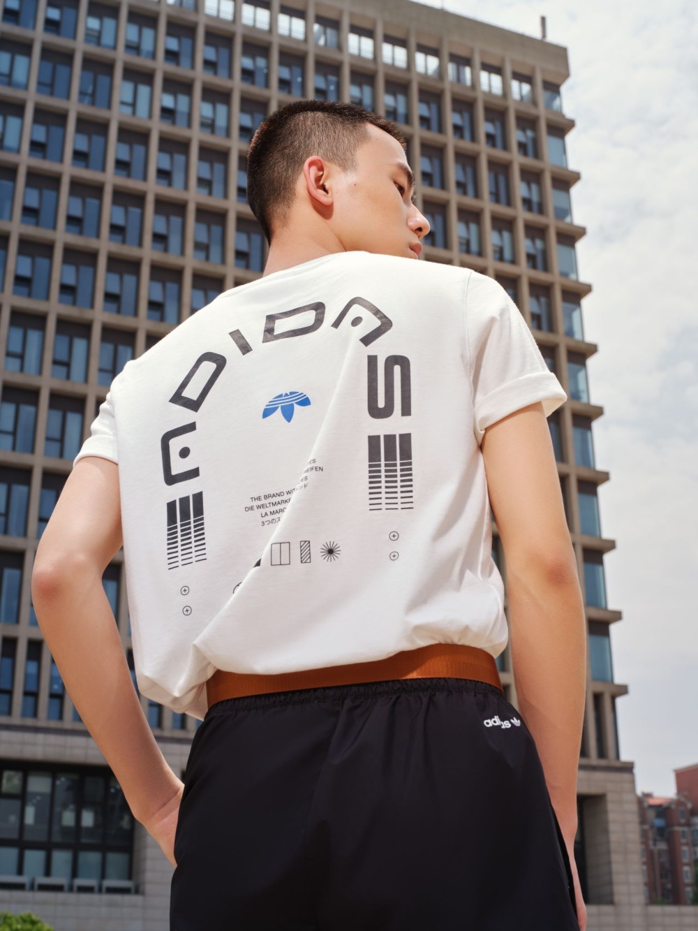 七夕就和迪士尼搭擋成雙成對！Disney x adidas Originals Stan Smith 聯名第二彈正式登場，情人節優惠同步開跑！