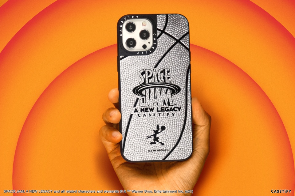 星際籃球開打！CASETiFY 聯手詹皇主演《怪物奇兵 全新世代》推出全新聯名 iPhone / Switch 配件