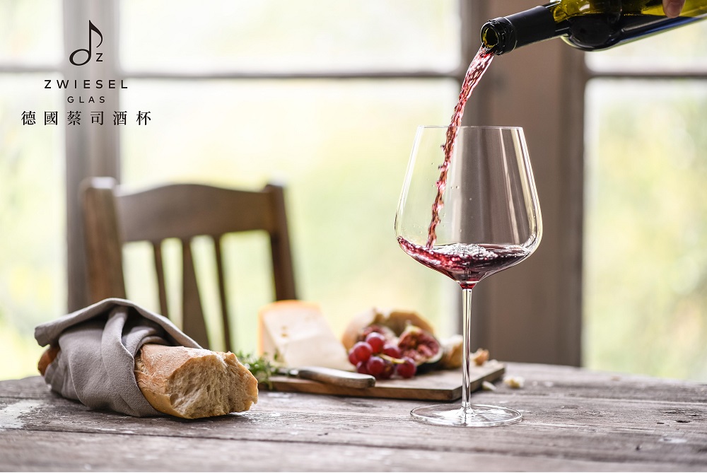 CooL 開箱 │ 用藝術品般的水晶酒杯、陪伴與摯愛的每一個重要時刻！近賞 德國蔡司酒杯「VERVINO 摯愛系列」限量 520 組禮盒