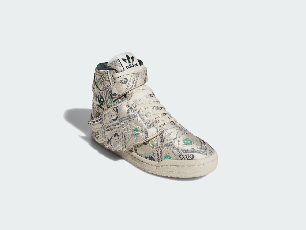 暗喻錢錢飛走了？adidas Originals x Jeremy Scott Money Wings 聯名今日開賣，經典翅膀超吸睛！