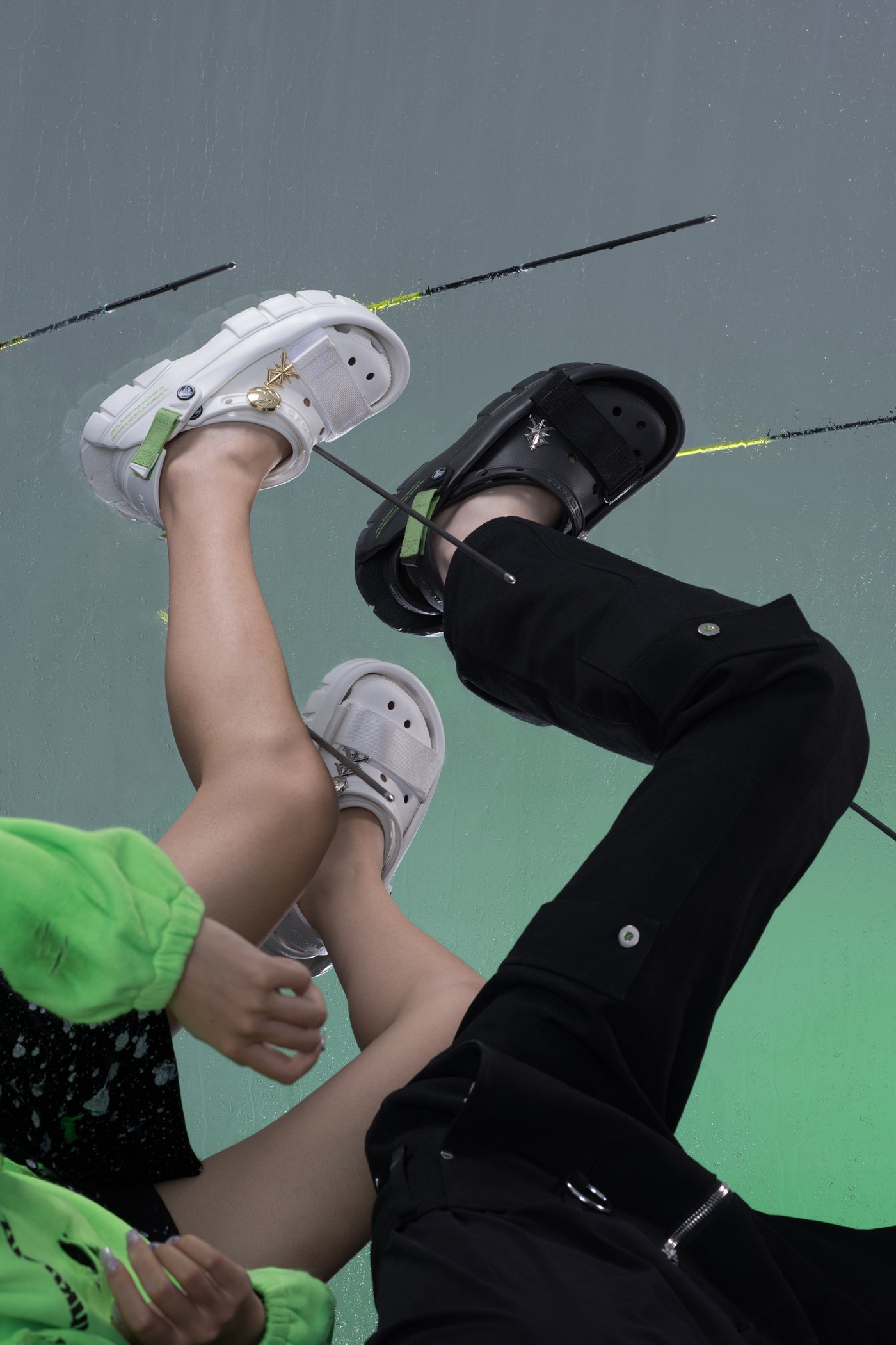 讓人跌破眼鏡的 CROCS 聯名 TOP5！有了這些大牌加持，CROCS 還只是那個讓人不解「洞洞鞋」嗎？