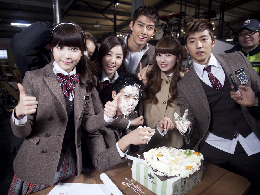 被 JYP 喻為全能型藝人的她，帶你認識這位「國民初戀」裴秀智！