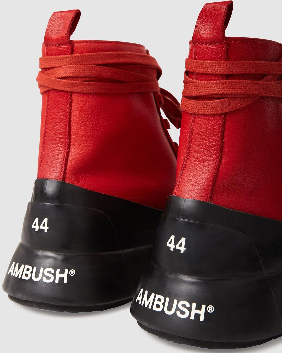 用色絕佳！AMBUSH 最新高筒靴系列即將登陸官網