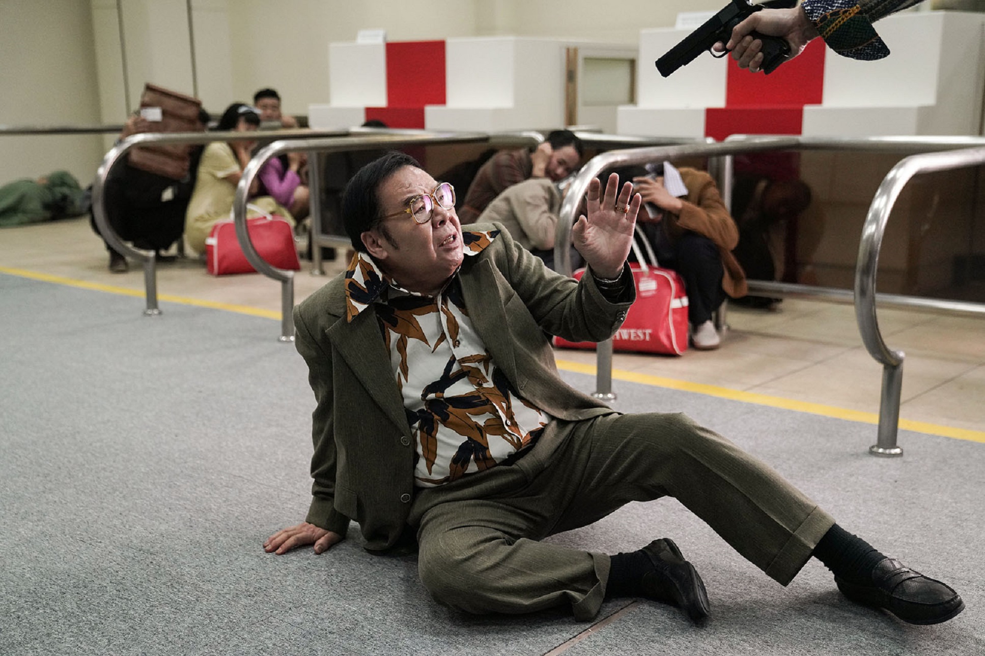 《金錢帝國：追虎擒龍》重金蓋機場，古天樂：「讓電影的真實性更強了」！