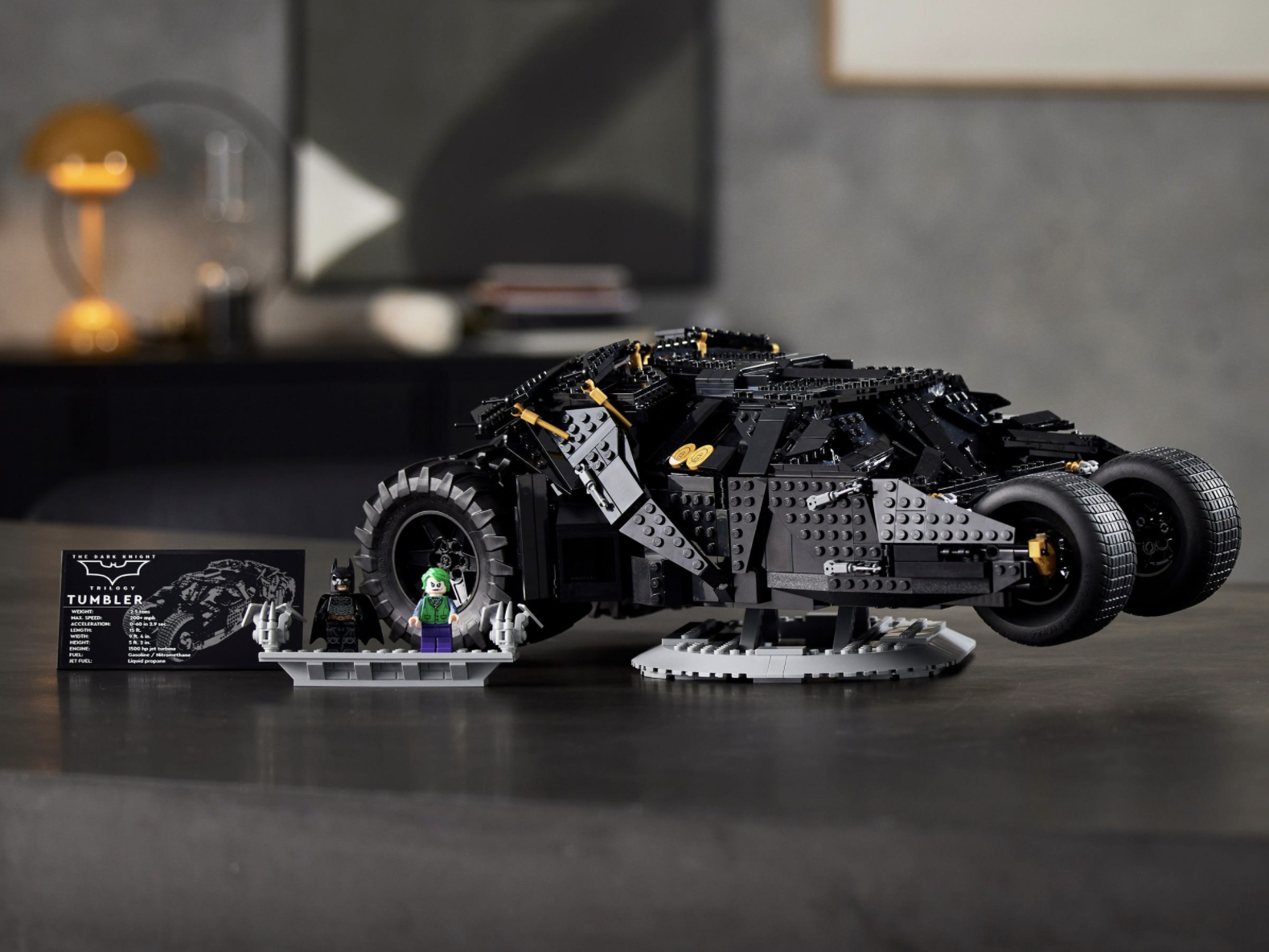 絕對是男人們的夢想！LEGO 推出《黑暗騎士》裝甲蝙蝠車，完美還原諾蘭版電影細節！