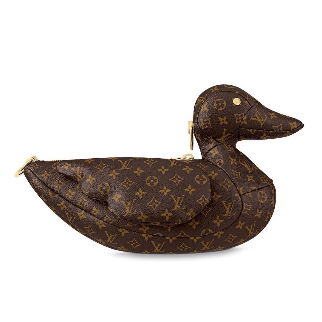 定價高達 13 萬台幣！ NIGO x  Louis Vuitton 全新聯名立體「鴨包」登場！