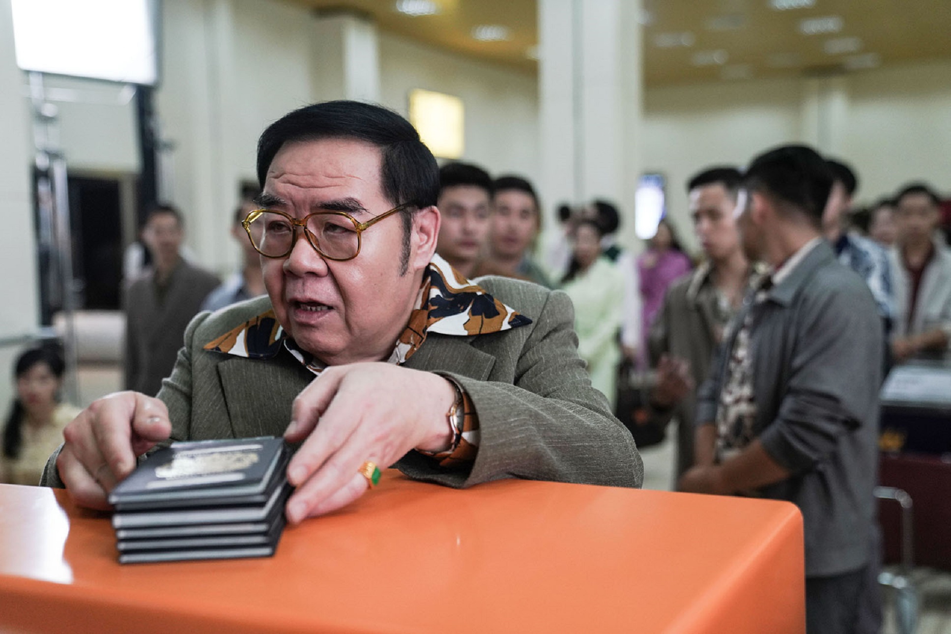 《金錢帝國：追虎擒龍》重金蓋機場，古天樂：「讓電影的真實性更強了」！