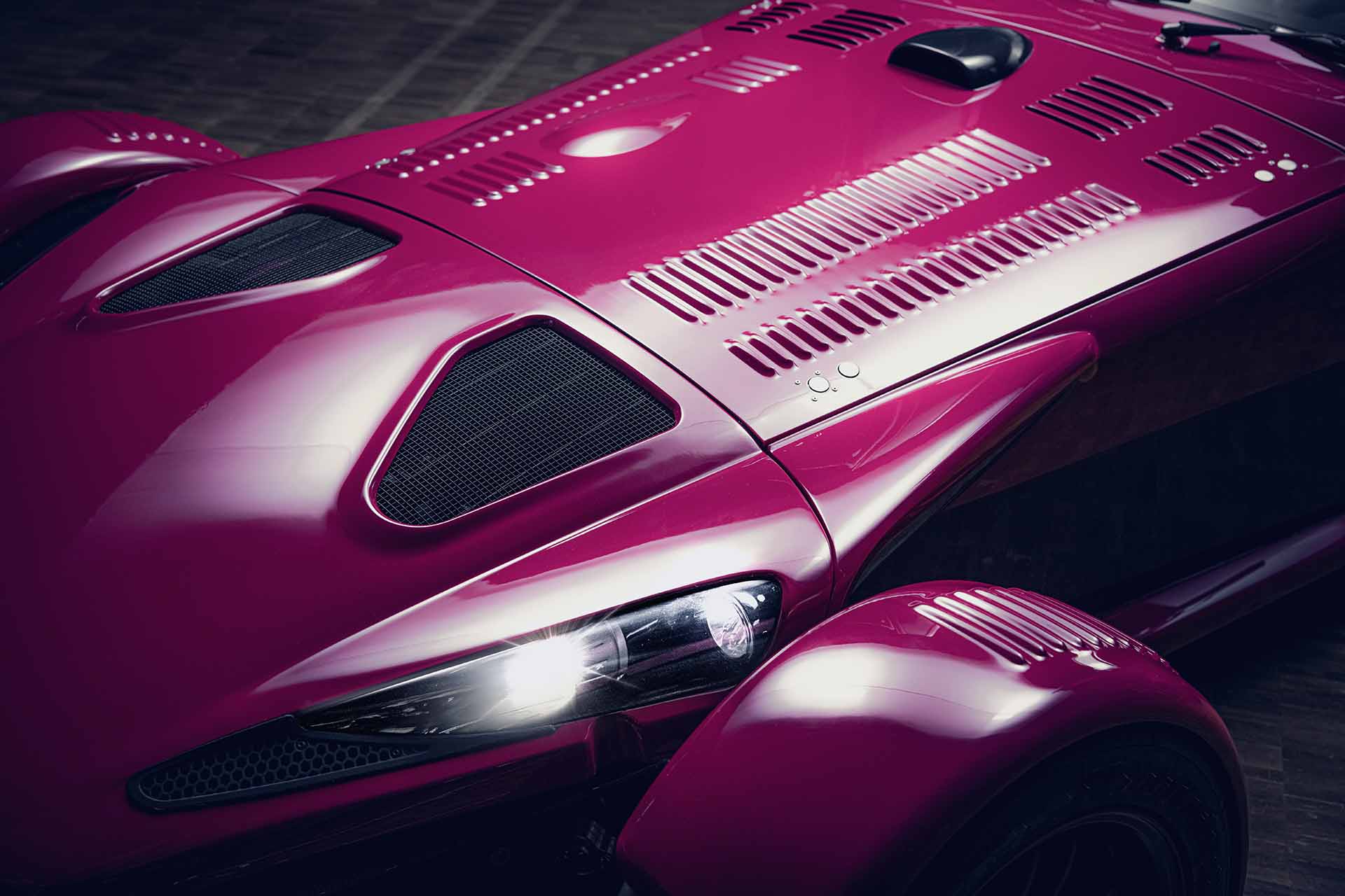車庫怎能缺這酷玩意兒？Donkervoort 推出 D8 GTO Individual Series 復古跑車！