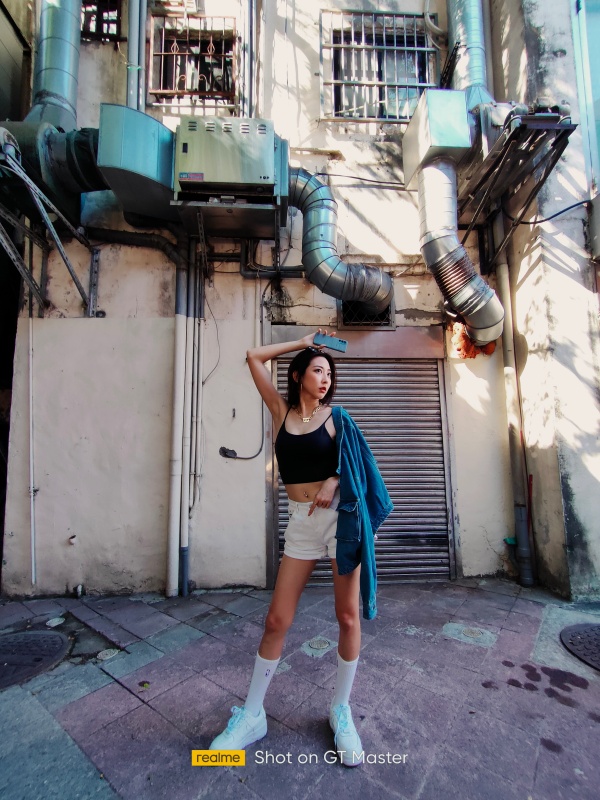 日本設計師深澤直人旅行箱加持「realme GT大師版」初登台！街拍濾鏡隨時喚起旅行的美好！