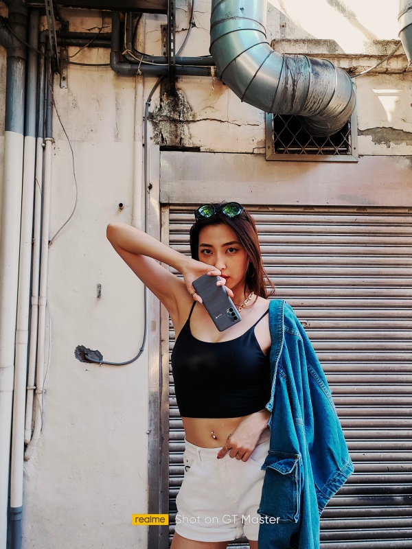 日本設計師深澤直人旅行箱加持「realme GT大師版」初登台！街拍濾鏡隨時喚起旅行的美好！