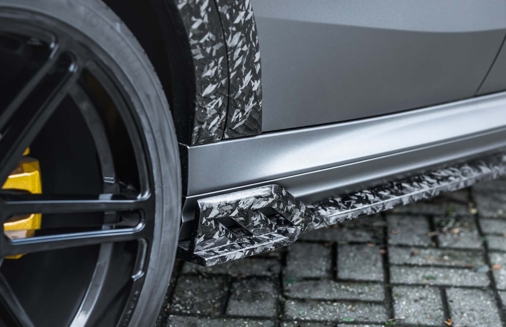 狂野 × 騷氣？有 MANHART MHX6 700 WB 一次滿足！