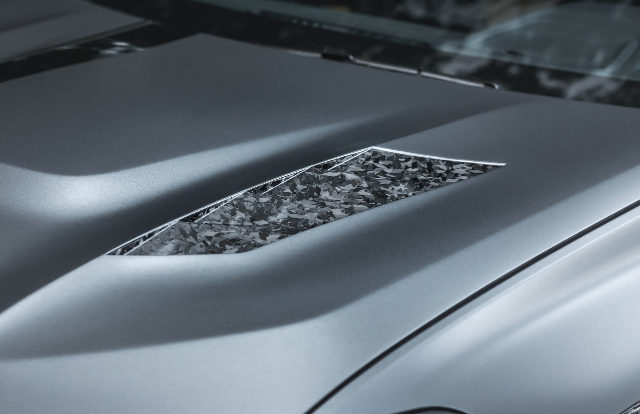 狂野 × 騷氣？有 MANHART MHX6 700 WB 一次滿足！