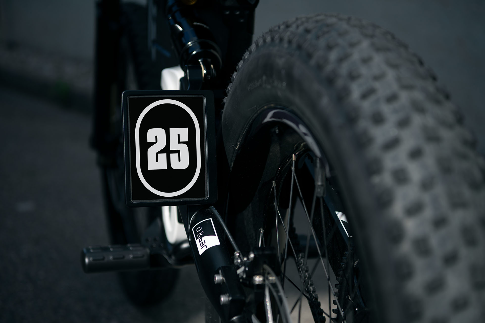 想像力無極限！BMW 發表 i Vision AMBY / Motorrad Vision AMBY 雙概念電動車！