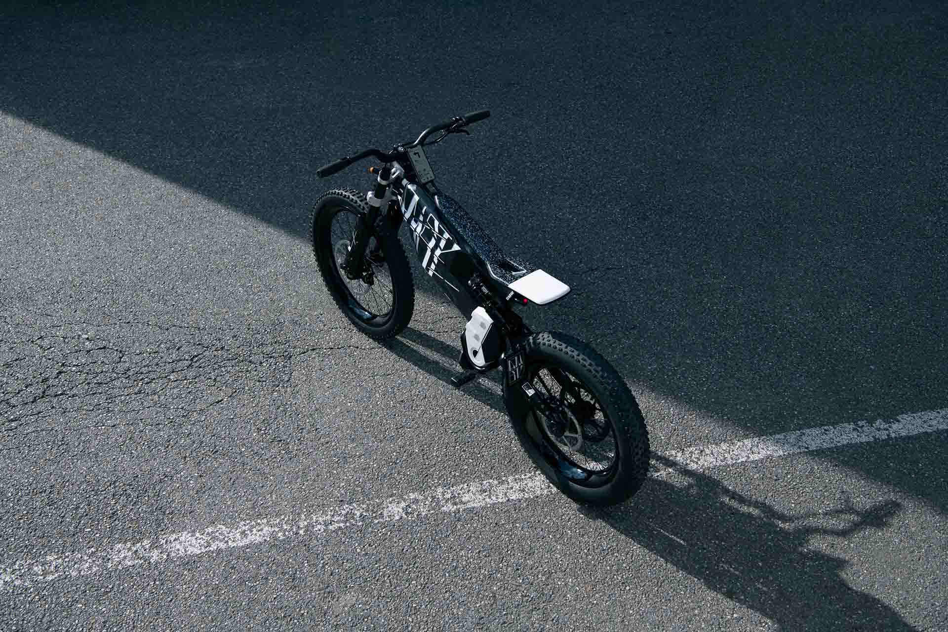 想像力無極限！BMW 發表 i Vision AMBY / Motorrad Vision AMBY 雙概念電動車！