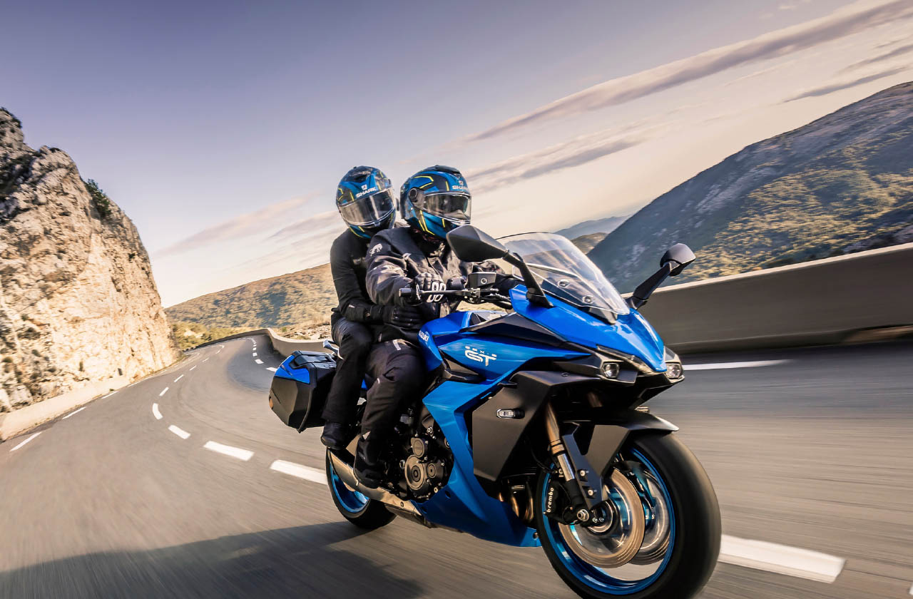 Suzuki GSX-S1000GT-3