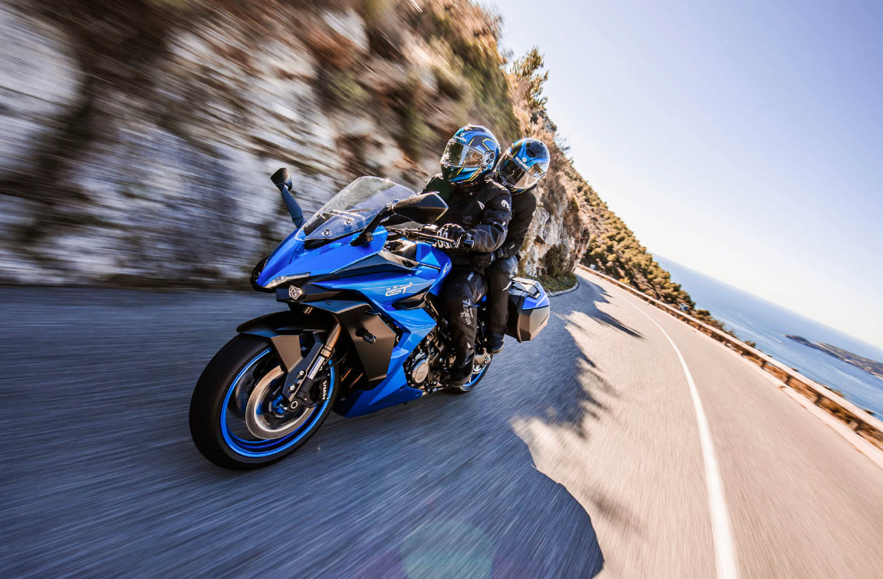 來場跑車浪漫旅！Suzuki GSX-S1000GT 公升級跑旅正式發表！