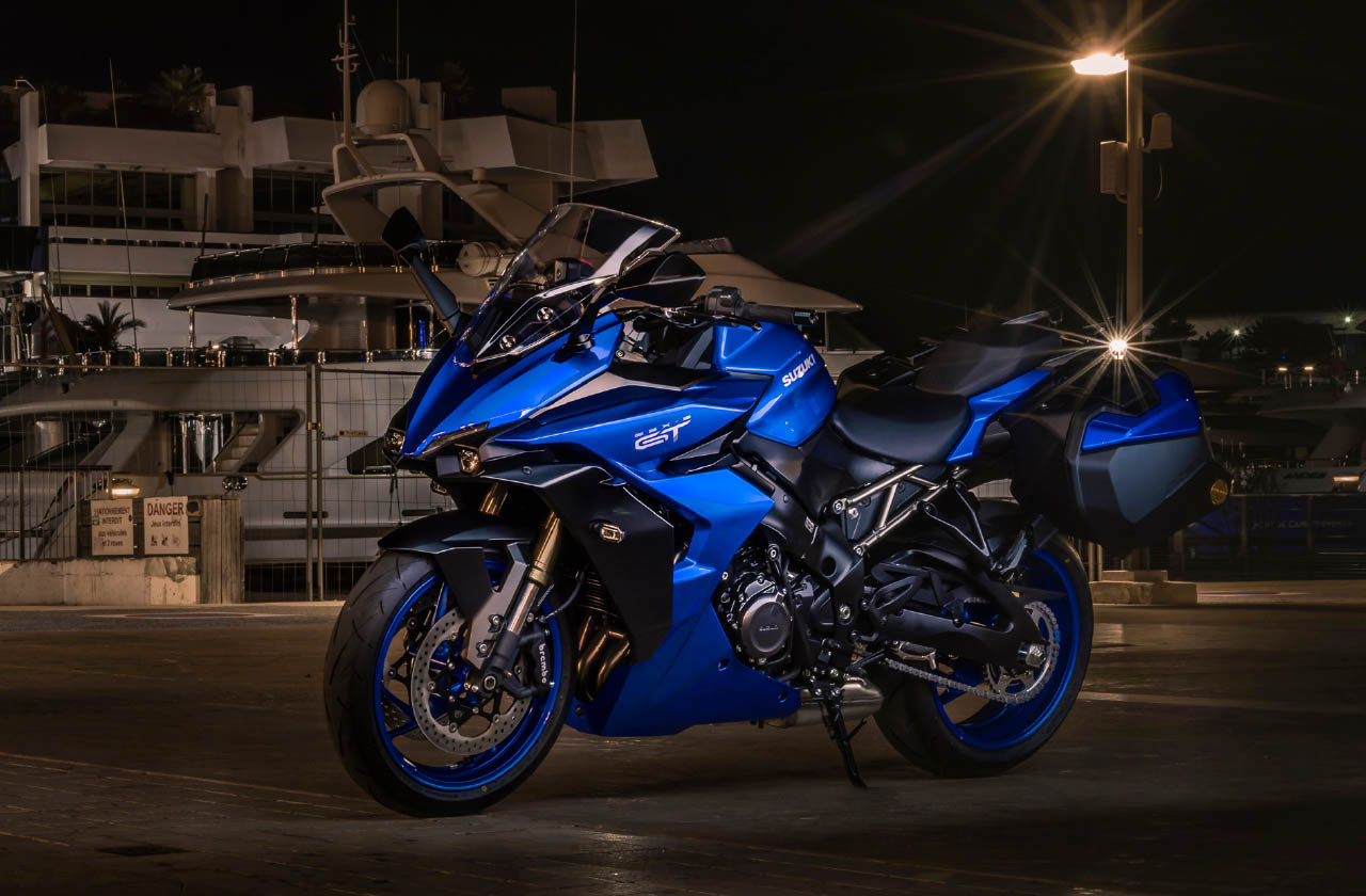 Suzuki GSX-S1000GT-1