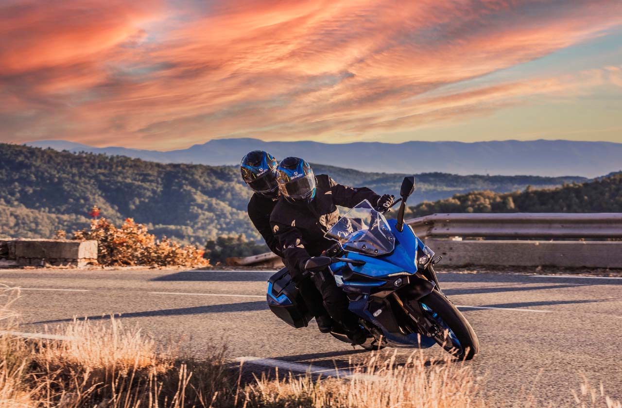 Suzuki GSX-S1000GT-3
