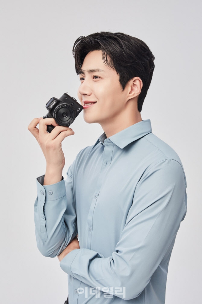 懶人包｜人設崩塌？驚人巧合？8 件事讓你瞭解《海岸村》金宣虎墮胎疑雲，廣告代言全掉光，經紀公司冷處理事件！